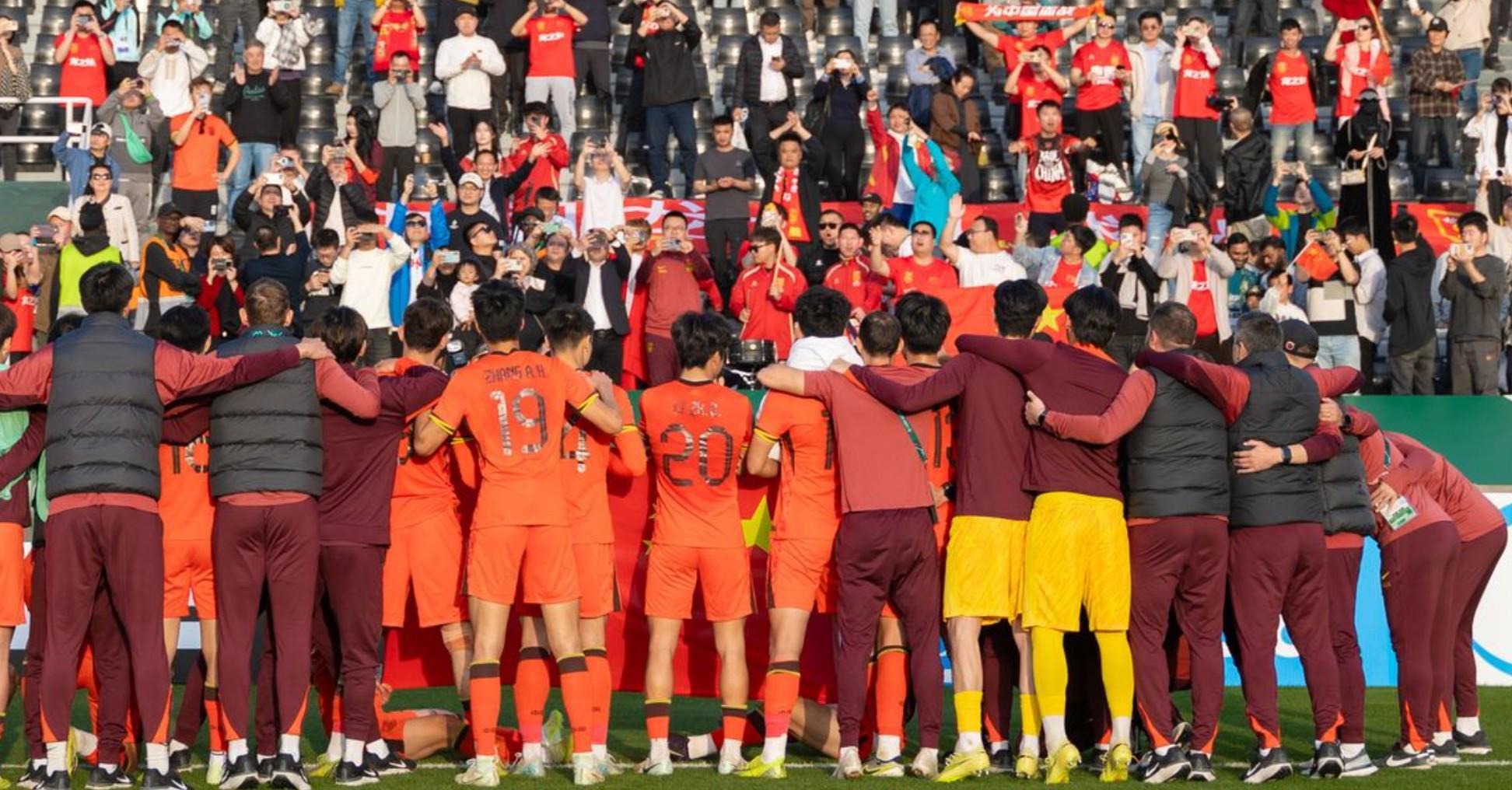 爱游戏体育科室-北青：U23男足抵达吉达后仅做恢复和散步；大概率会加练点球