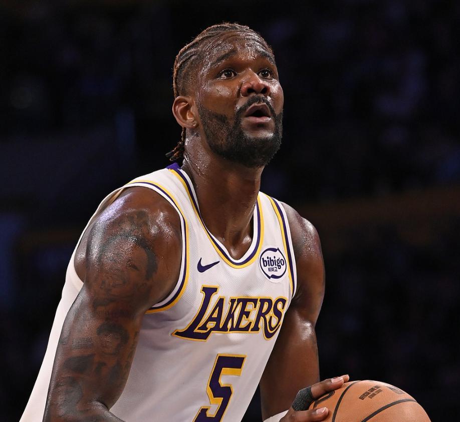 爱游戏体育中心-湖人最大毒瘤凸显！艾顿攻守全垮纯副作用，被DNP后立马打出优势