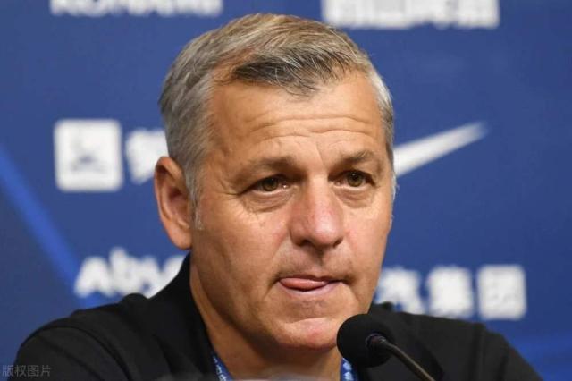 爱游戏体育管理-国安官宣热内西奥下课 感谢他执教期间的辛勤付出